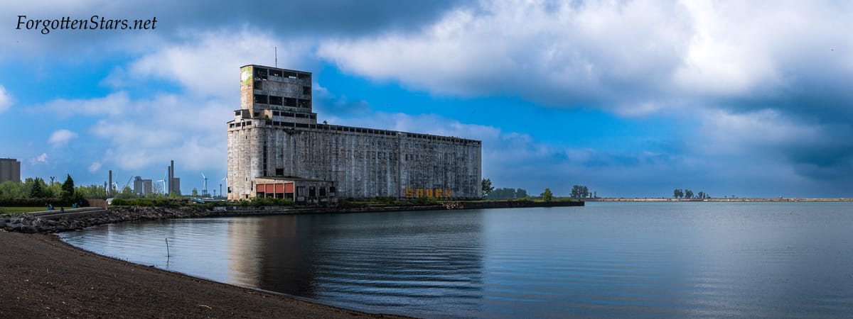 If I just duplicated each of these photographers' gear, I'd be awesome!